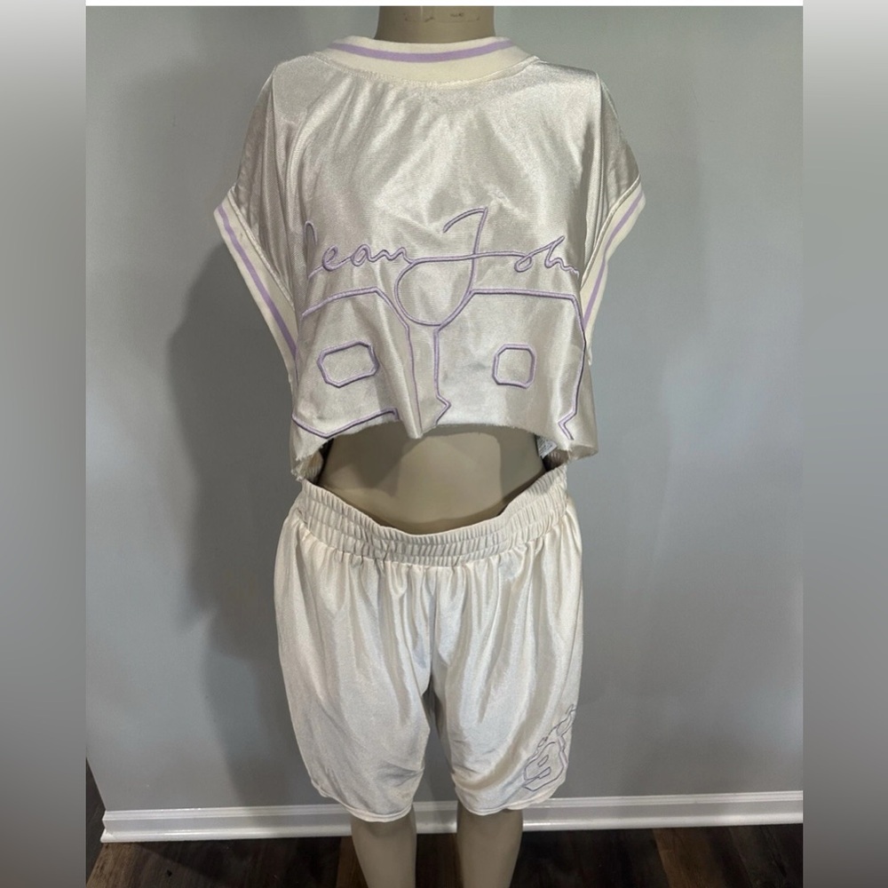 Sean john tracksuit size large women new shorts and shirt vintage